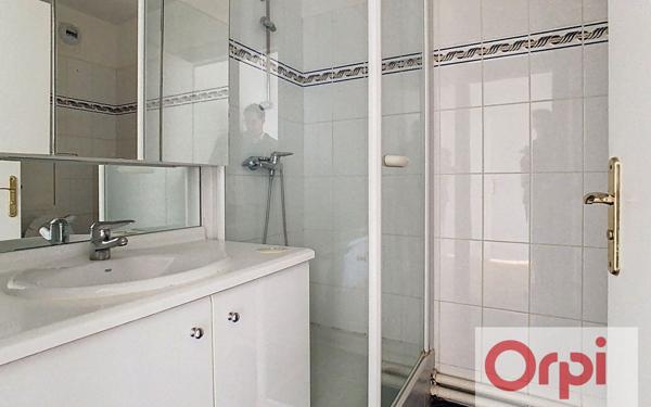 Appartement à vendre    4 pièces • 84,61 m2 Issy-les-Moulineaux