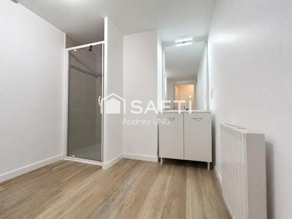 À vendre – Grand studio lumineux de 34 m² à Bègles – Quartier de la mairie