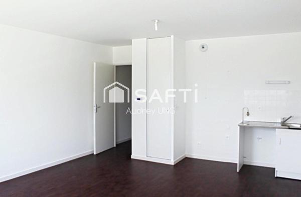 À vendre – Grand studio lumineux de 34 m² à Bègles – Quartier de la mairie
