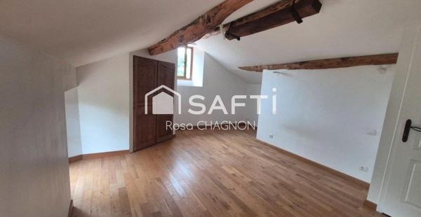 rénovée en 2006, très belle rénovation