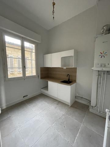 Appartement T2 - Immeuble en Pierre - Quai