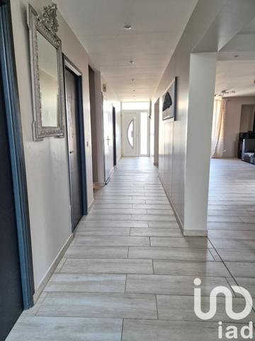 Maison à vendre 7 pièces 215 m² Aussillon