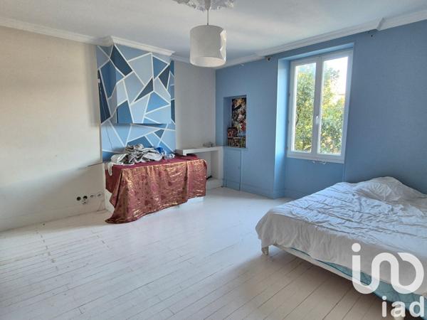 Maison à vendre 7 pièces 215 m² Aussillon