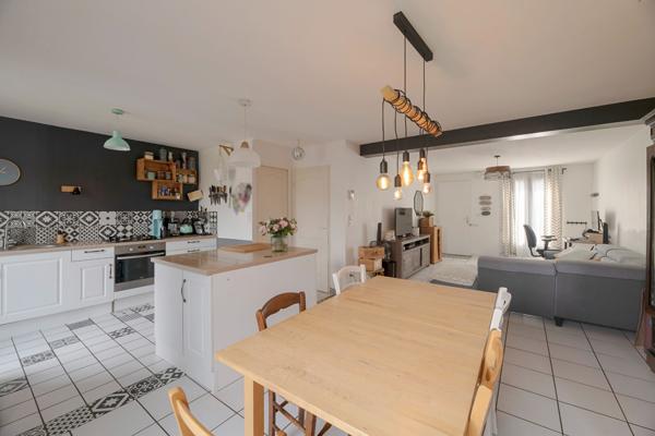 Maison 3 chambres à vendre à Chavagne en impasse - Rare sur le marché