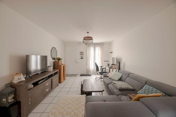 Maison 3 chambres à vendre à Chavagne en impasse - Rare sur le marché