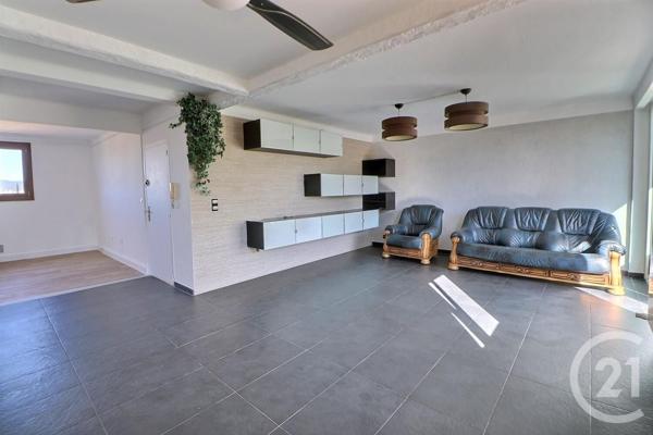 Appartement F2 à vendre  2 pièces - 66,23 m2 ST RAPHAEL - 83