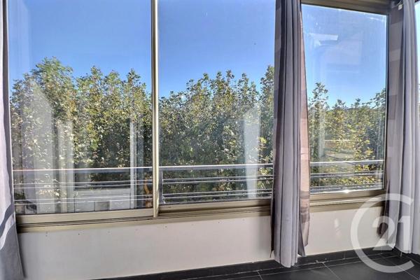 Appartement F2 à vendre  2 pièces - 66,23 m2 ST RAPHAEL - 83