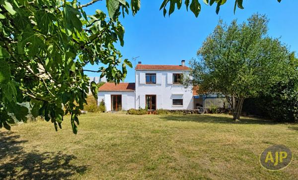 Maison à vendre Libourne - 5 pièces, 103m² avec 3 chambre(s) à 263 650€ - AJP Immobilier Libourne