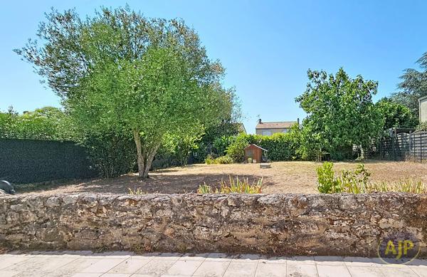 Maison à vendre Libourne - 5 pièces, 103m² avec 3 chambre(s) à 263 650€ - AJP Immobilier Libourne