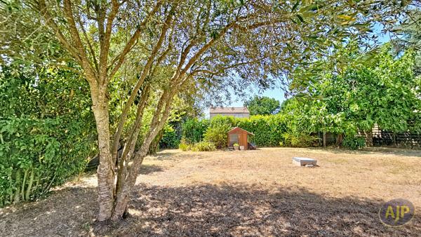 Maison à vendre Libourne - 5 pièces, 103m² avec 3 chambre(s) à 263 650€ - AJP Immobilier Libourne