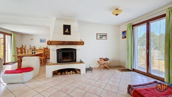 Maison à vendre Libourne - 5 pièces, 103m² avec 3 chambre(s) à 263 650€ - AJP Immobilier Libourne