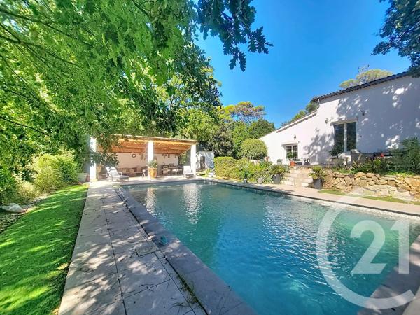 Maison à vendre  6 pièces - 181,68 m 2   LES ARCS  - 83