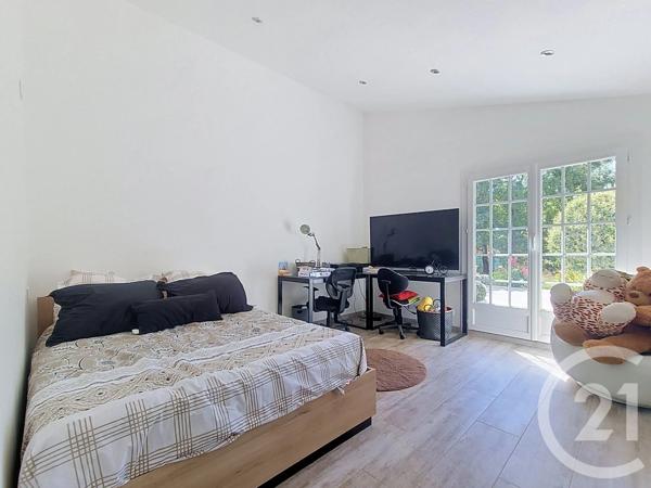 Maison à vendre  6 pièces - 181,68 m 2   LES ARCS  - 83