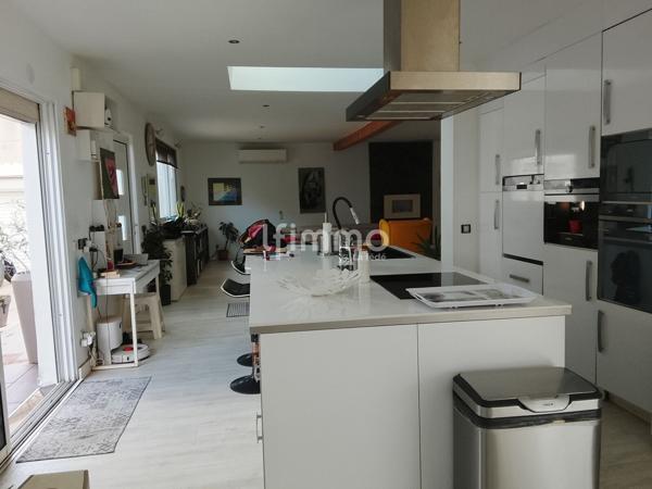 Maison 6 pièces – 180 m² – Piscine – Marseille 11e