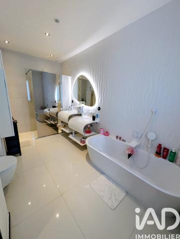 Maison à vendre 6 pièces 183 m² Domont