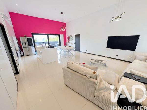 Maison à vendre 6 pièces 183 m² Domont