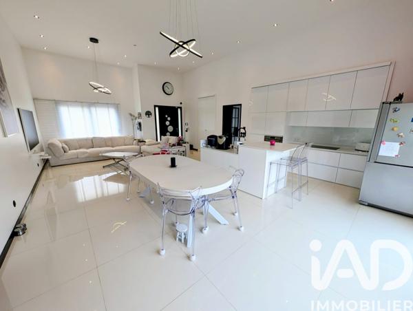 Maison à vendre 6 pièces 183 m² Domont