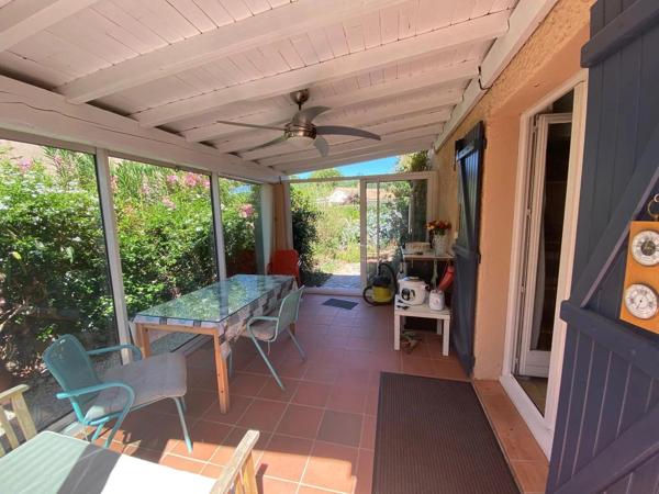 Vente                                                      Villa
                        
                     4 pièces                      87 m2                     à Bormes-les-Mimosas