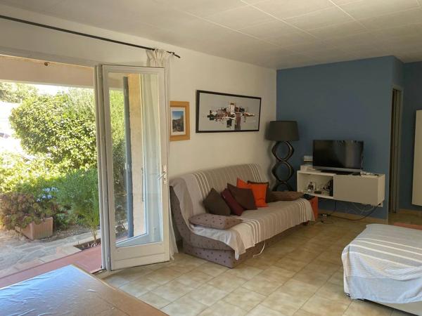 Vente                                                      Villa
                        
                     4 pièces                      87 m2                     à Bormes-les-Mimosas