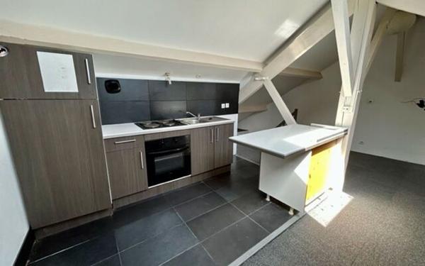 Immeuble à vendre    4 pièces •  Villenoy