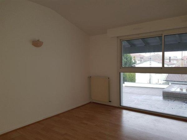 Location / Appartement T3