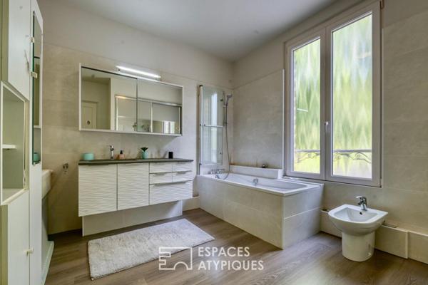 Séduisante propriété du 19ème siècle dans un parc arboré