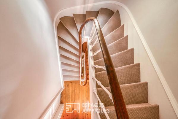 Séduisante propriété du 19ème siècle dans un parc arboré