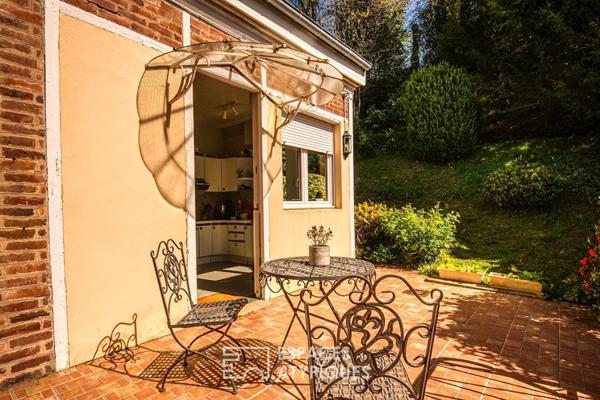 Séduisante propriété du 19ème siècle dans un parc arboré