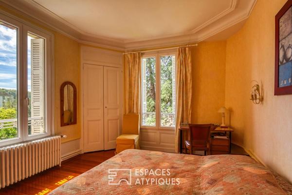 Séduisante propriété du 19ème siècle dans un parc arboré