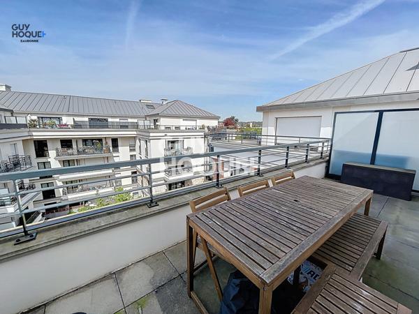 Appartement DERNIER ETAGE- Résidence LE MAJESTIK - 88m² - 3 chambres- Terrasses 32m² + deux places de parkings