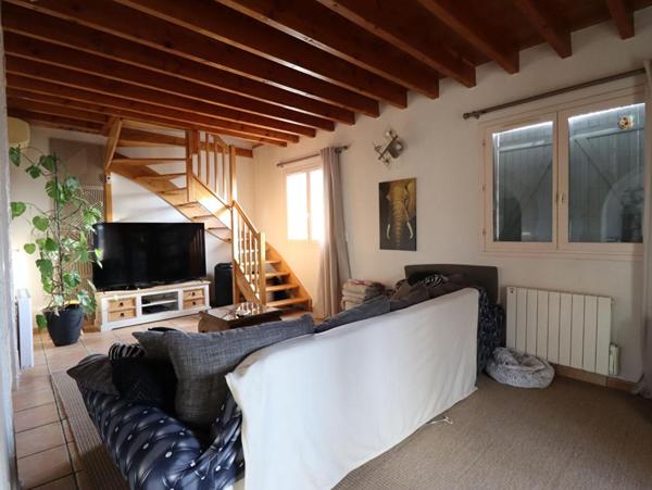 Maison Chaptuzat 5 pièce(s) 120 m2 environs + 4ha de terrain avec source