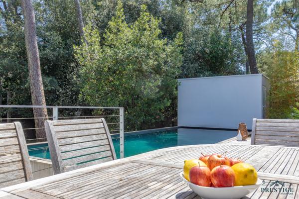 THARON-PLAGES - PLAGE DE COMBERGE - VILLA BALNÉAIRE 205 M2 - PISCINE - TERRAIN 1368 M2