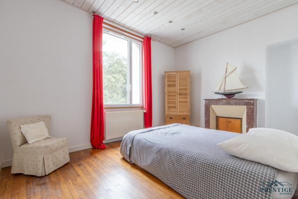 THARON-PLAGES - PLAGE DE COMBERGE - VILLA BALNÉAIRE 205 M2 - PISCINE - TERRAIN 1368 M2