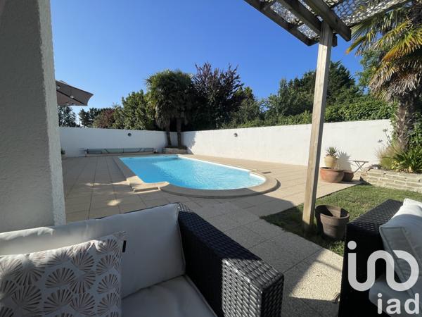 Maison à vendre 4 pièces 94 m² Saint-Sulpice-de-Royan