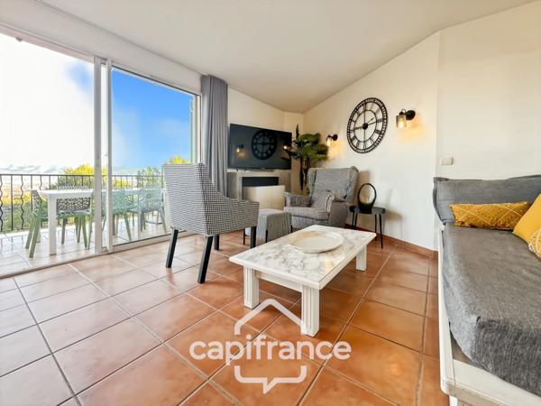 RARE SUR LE DOMAINE de PONT ROYAL, Appartement meublé de 63 m2 CLIMATISE, DERNIER ETAGE, VUE PANORAMIQUE 3 CHAMBRES, TERRASSE en ANGLE , place de parking