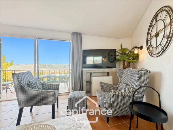 RARE SUR LE DOMAINE de PONT ROYAL, Appartement meublé de 63 m2 CLIMATISE, DERNIER ETAGE, VUE PANORAMIQUE 3 CHAMBRES, TERRASSE en ANGLE , place de parking