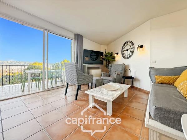 RARE SUR LE DOMAINE de PONT ROYAL, Appartement meublé de 63 m2 CLIMATISE, DERNIER ETAGE, VUE PANORAMIQUE 3 CHAMBRES, TERRASSE en ANGLE , place de parking