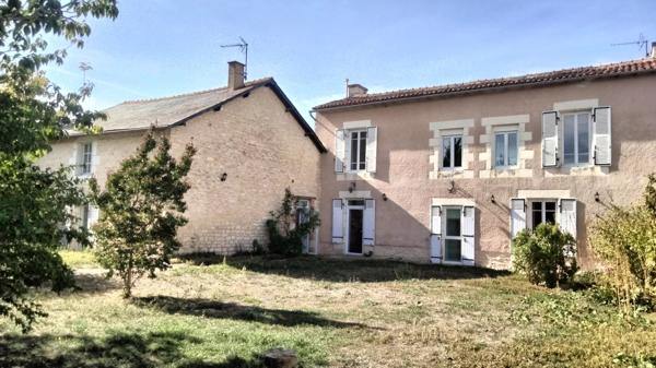 Immeuble centre Neuville 216m2+ dépendances