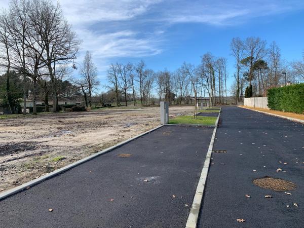 Terrain à bâtir libre de constructeur 836 m2