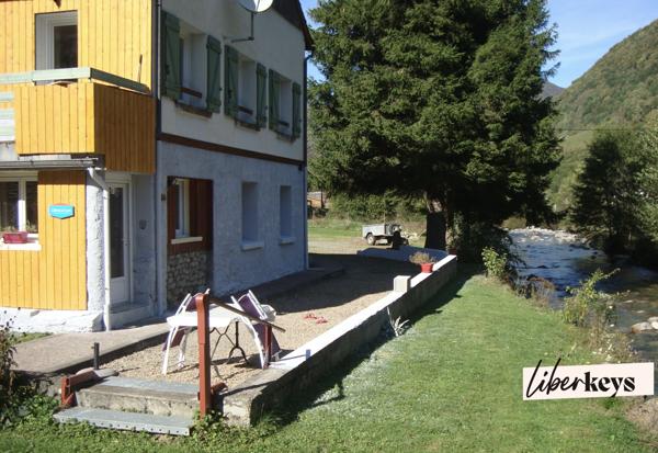 Maison et  5 gites 300m2 vue 360 sur montagne 