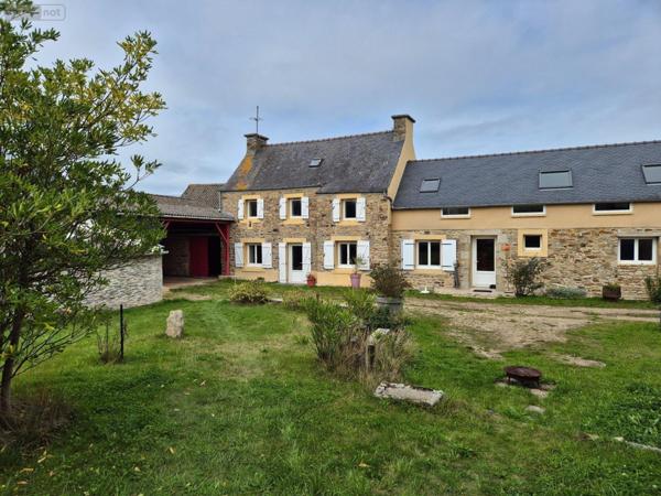 Corps de ferme à vendre à Saint-Pol-de-Léon dans le Finistère (29250), ref : 29104-MAIS1113