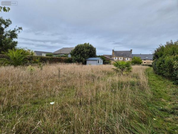 Corps de ferme à vendre à Saint-Pol-de-Léon dans le Finistère (29250), ref : 29104-MAIS1113