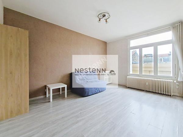 Appartement 1 pièce(s) 24.17 m2 idéalement situé face au Parc de Blossac, en plein coeur de ville du secteur du Plateau à Poitiers !