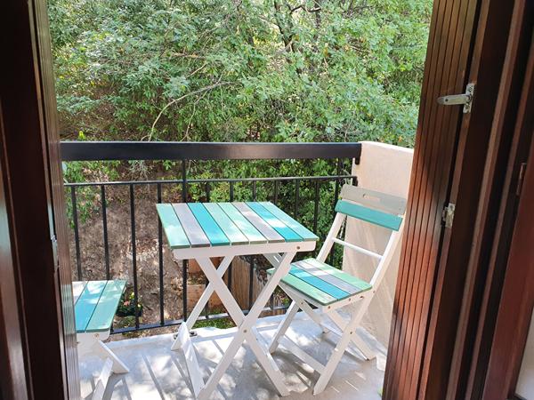AIX EN PROVENCE -  A LOUER - PROCHE FACS - STUDIO MEUBLE AVEC PARKING