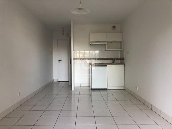 Appartement 2 Pièces à Nantes Avec Terrasse Et Box - Proche Leclerc Paridis