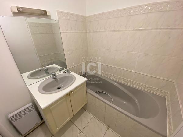 Appartement 2 Pièces à Nantes Avec Terrasse Et Box - Proche Leclerc Paridis