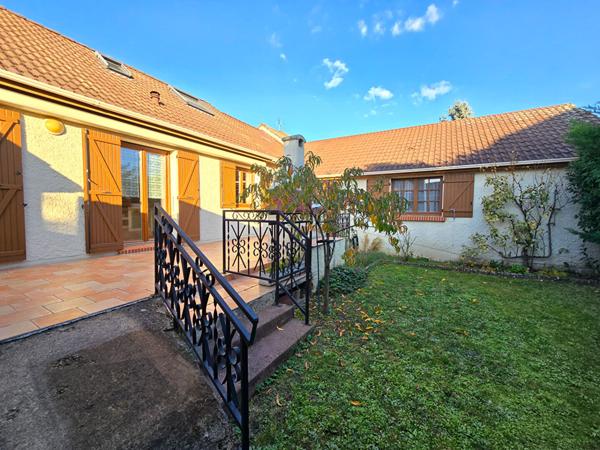 Maison 3 chambres + bureau au calme d'une impasse