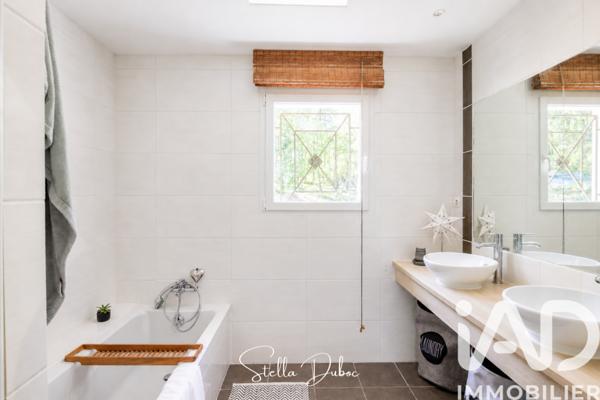 Maison à vendre 7 pièces 200 m² Léojac