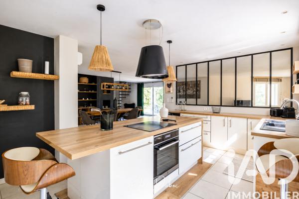 Maison à vendre 7 pièces 200 m² Léojac
