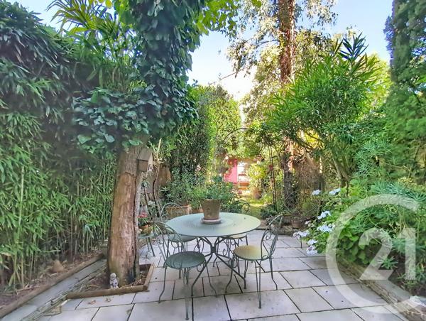 Maison à vendre  4 pièces - 136 m 2   BORDEAUX  - 33